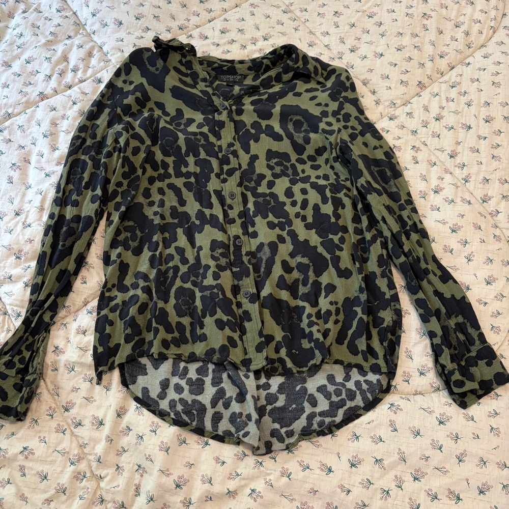 Topshop Button-Up Women's Top